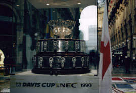 �K�b�����A�ɓW�����Ă������f�r�X�J�b�v