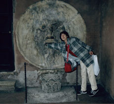 �^���̌��ɂāA�^�K